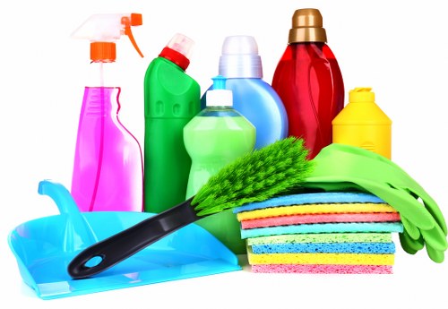 Professional rug cleaning service for homes in Highbury